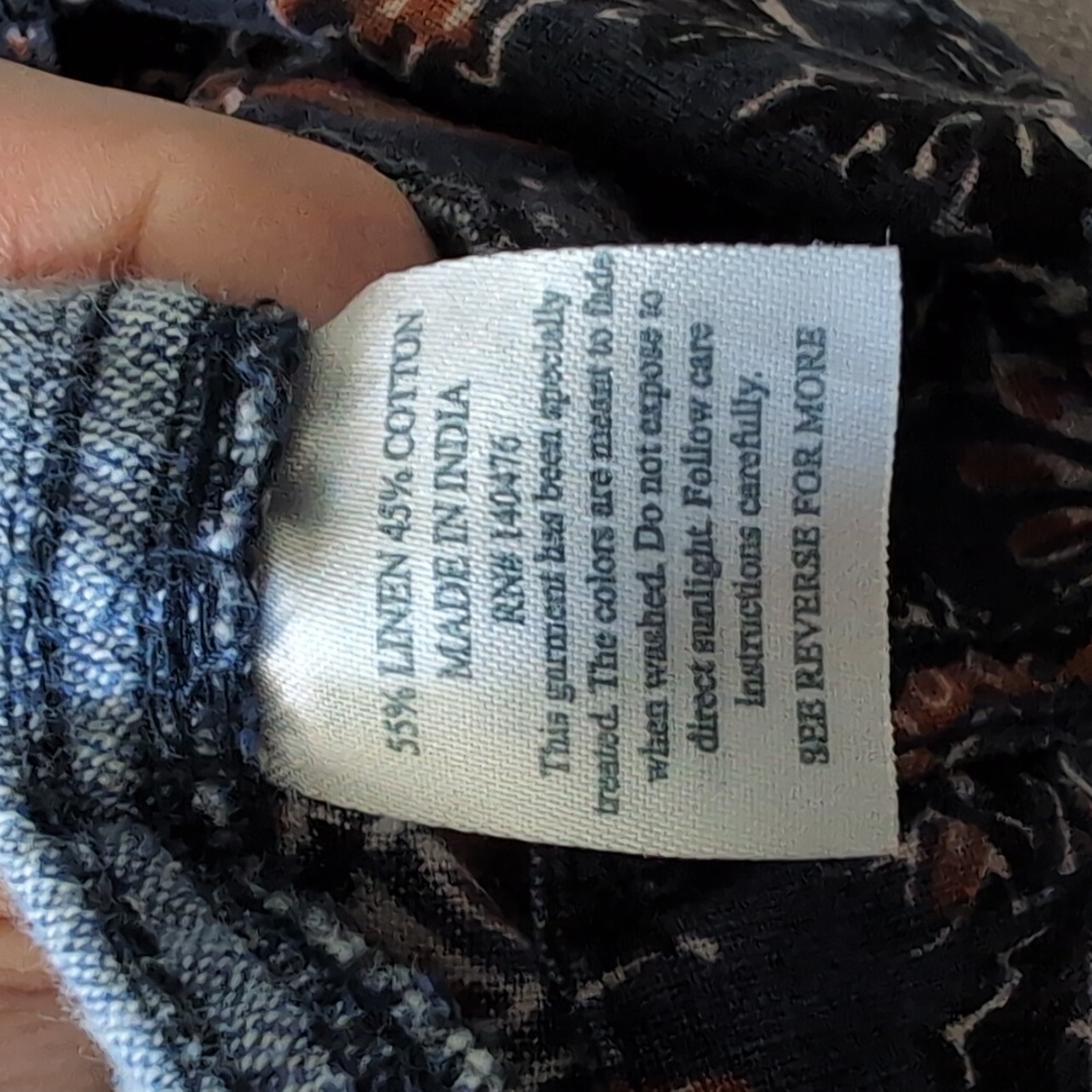 Faherty Patterned Shorts - Picture 9 of 9